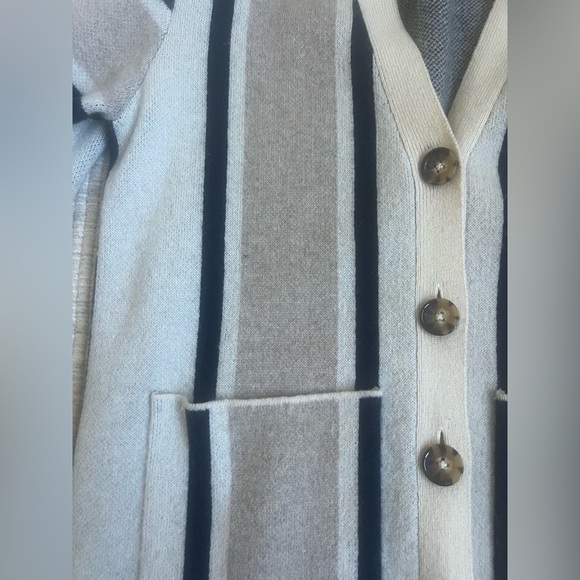 LaLigne “La Palma” Cashmere Cardigan. Size XS - Picture 4 of 7